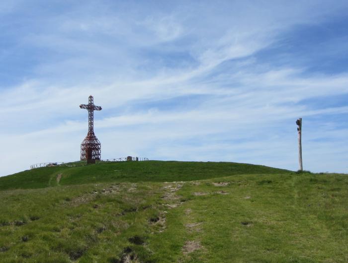 La croce del PRATOMAGNO raggiunta tramite la salita del percorso da Monte Lori