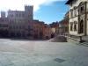 Passeggiata in centro ad Arezzo: Foto di Piazza Grande
